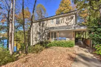 Lake Keowee Escape w/ Dock, Deck & Lake Access! - 3-Star