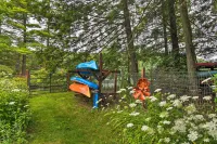Lakefront Poconos Retreat w/ Hot Tub, Near Hiking! - 4-Star