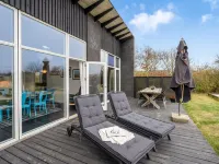 "Righer" - 600m to the Fjord Hotels in Tarm