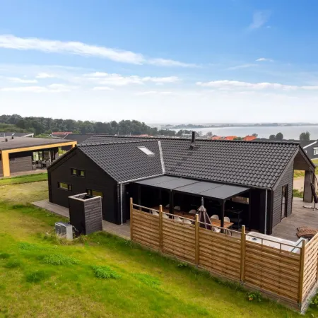 "Gunborg" - 400m from the Sea