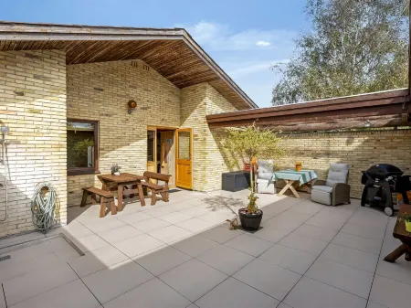 "Svanborg" - 40m from the sea Отели в г. Слагельсе