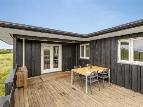 "Iken" - 500m from the Sea