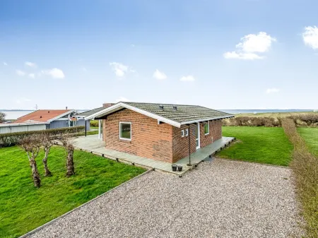 "Kirsa" - 200m to the Fjord