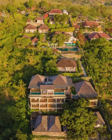 The Acala Shri Sedana Отели рядом с достопримечательностью «Нуса Лембонган»