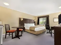 Super 8 by Wyndham West Kelowna BC Hotels in West Kelowna