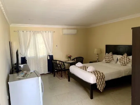 Venezia Suites Resort