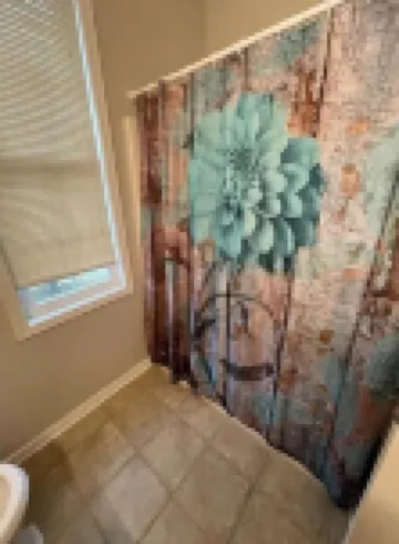 Spacious 3 BR home w/ completed basement