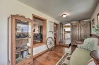 Historic Mariposa Stagecoach Stop w/ Gas Fire Pit! - spa