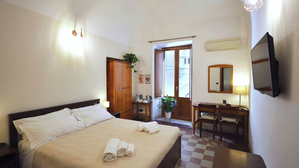 Cataneasy Rooms
