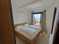 Casa Sira Modern retreat