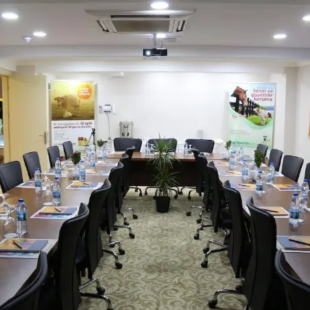 Perama Hotel