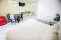 OYO Hotel Plaza Las Torres, Cabo San Lucas