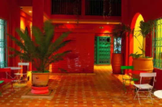 โฮเทล ลา วิลลา ราซีน