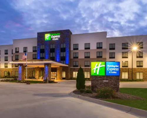 Holiday Inn Express & Suites MONROE by IHG Hotels in Monroe