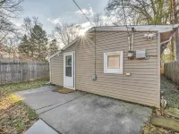Fenced.Private Bungalow-CLE & BW.Dog Friendly! Ξενοδοχεία στην πόλη Berea