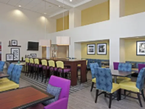 Hampton Inn & Suites Bloomington-Normal Hotels in Normal