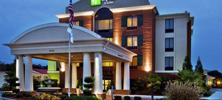 Holiday Inn Express & Suites MCDONOUGH by IHG ヘンリーのホテル