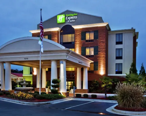 Holiday Inn Express & Suites MCDONOUGH by IHG Hotels in McDonough