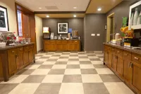 Hampton Inn & Suites Salinas - Breakfast