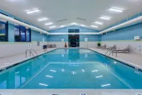 Holiday Inn Express & Suites BLACKSBURG - UNIVERSITY AREA by IHG - Swimmingpools