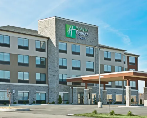 Holiday Inn Express & Suites UNIONTOWN by IHG Hotels in Fayette County