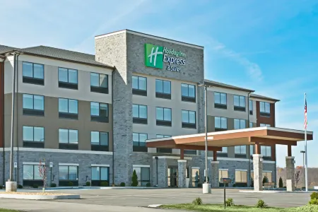 Holiday Inn Express & Suites Uniontown Отели рядом с достопримечательностью «Грэйт Кросс оф Крайст»