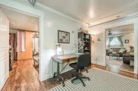 Acorn Cottage / Hot Tub / E V Charger/Yosemite Area