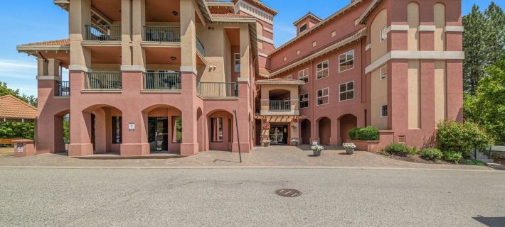 Borgata Lodge Hotel a Kelowna