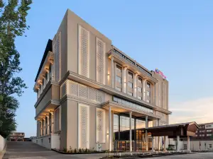 Ramada Encore by Wyndham Rajbagh Srinagar