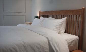 Chilgok Pool Villa Dongmyeong Il Bak