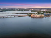 Bayview Balcony Condo, Hot tub & pool & Rum Bar! Hotels near Walter Fuller Complex