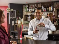 ibis London Luton Airport - Baarit