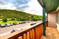 Kbm Resorts Walk to Lifts and MainSt Pps-1418