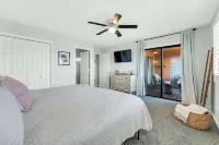 ブライト スタイリッシュ コンド ウィズ バルコニー