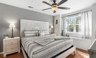 Valley View Treehouse - Holiday Hills Branson Golf Resort Outdoor Pools