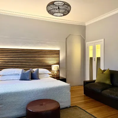Musgrave Avenue Guest Lodge Hotels near Sydenham