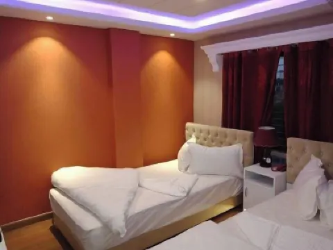 호텔 술탄 디나지푸르  호텔