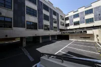 A2 Hotel Desingers - parking