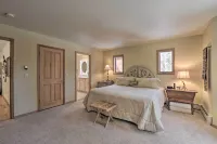 Spacious Angel Fire Cabin < 4 Miles to Resort! - Wifi