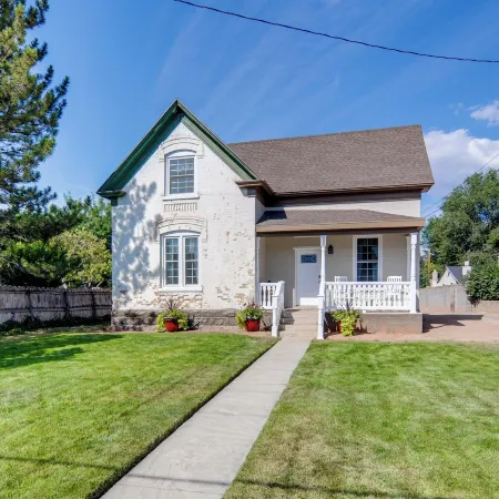 ATV & UTV Parking: Spacious Home in Richfield!