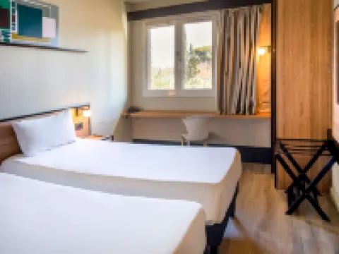 イビス メンドーサ ホテル のホテル