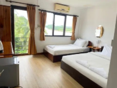 Riverside Houayxay Hotel โรงแรมในห้วยทราย