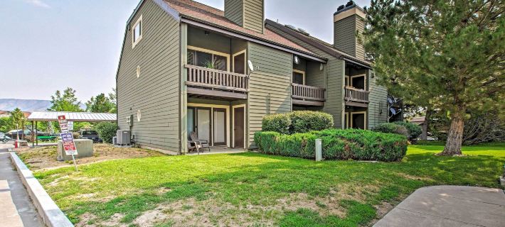 Contemporary Family Condo by Pineview Reservoir! Hotels in Weber County