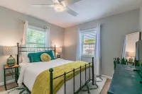 Perfect One-Bedroom- 10 Mins from Clearwater Beach