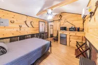 The Outpost Hotels in Kuttawa