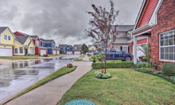 1 Block to Boat Ramp Monkey Island Home