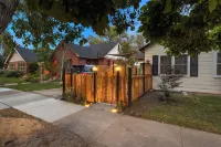 Ski & Hike: Cozy Dtwn Reno Studio w/ Fireplace - Condos