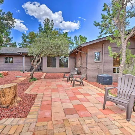 Patio & Panoramic Desert Views: Sedona Getaway!