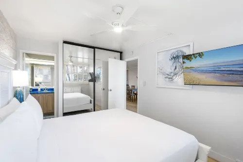 Experience Oceanfront Luxury at Kanai A Nalu 209, a Spacious 2-Bd/2Ba Condo, AC!
