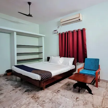Naadi Grand Inn